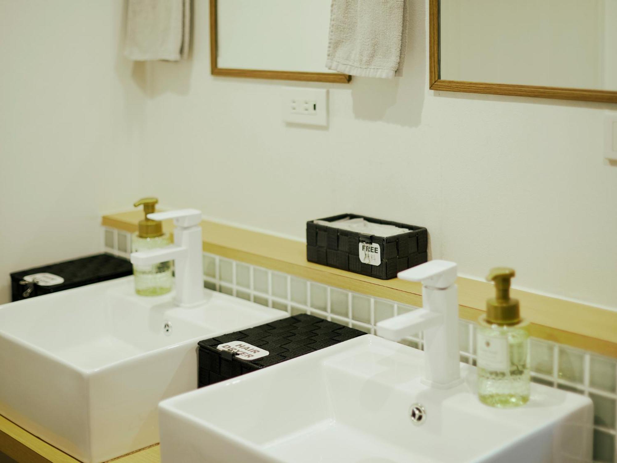 Akasaka Guesthouse Hive Токио Экстерьер фото