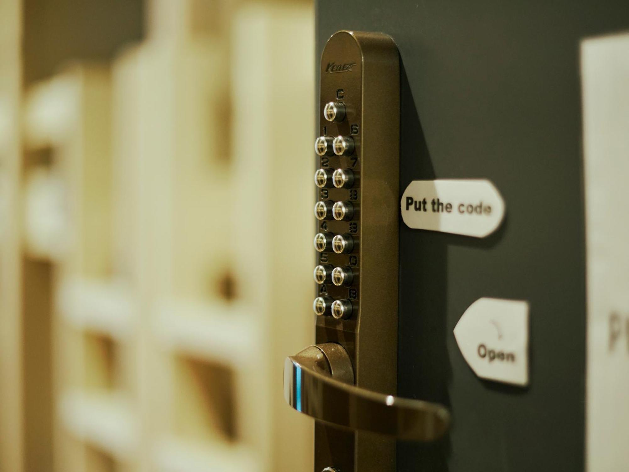 Akasaka Guesthouse Hive Токио Экстерьер фото