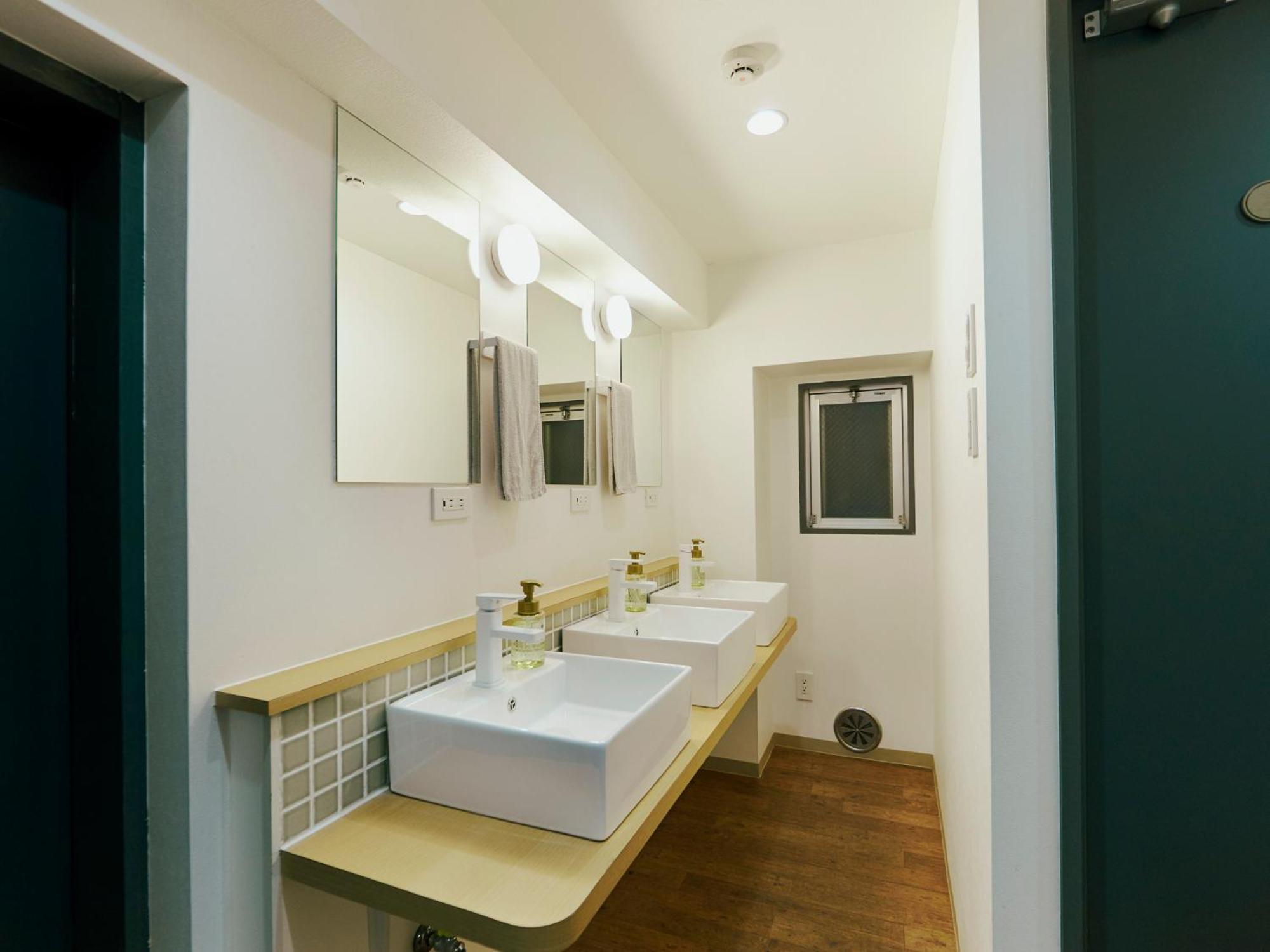 Akasaka Guesthouse Hive Токио Экстерьер фото
